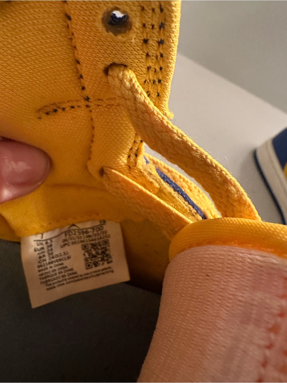Nike Kids' Retro Jordan High Sneakers in Blue and Yellow - Picture 6 of 8